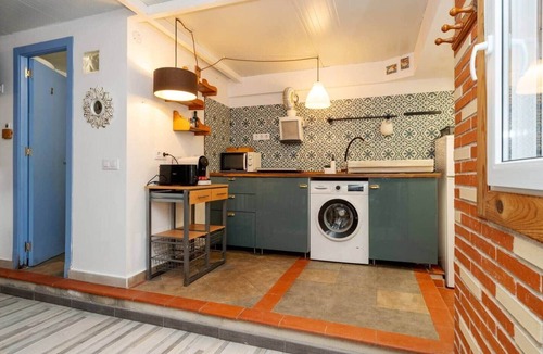 Sant Adria de Besos Apartment | Penthouse with terrace 20' Barcelona center/10' walk to the beach/15' Fórum Bcn