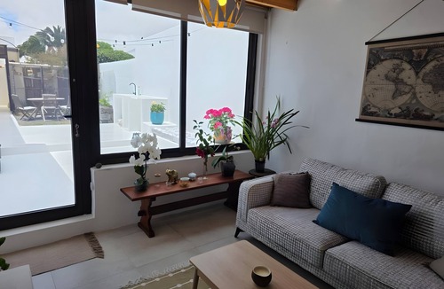 Nazaret Apartment | Pirita Room – Stylish Private Room in Peaceful Nazaret, Lanzarote