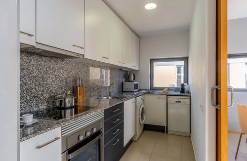 Poblenou Apartment | Pool, Terrace & Beach Vibes in Poblenou