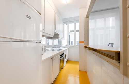 Centro Apartment | Refurbished and bright-Pool-1Bed 1Bath-Chueca