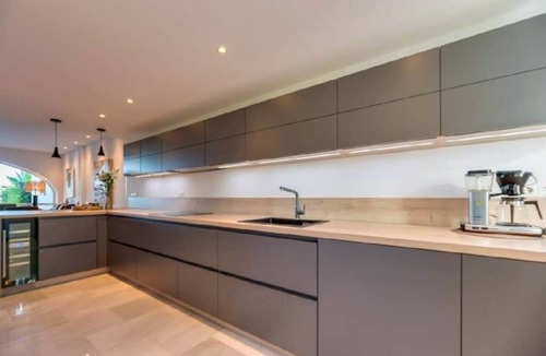 Elviria Ski Chalet | RESIDENCIAL LOS IRIS 4