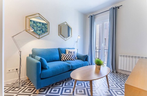 Almendrales Apartment | Rio Plaza V apartment in Madrid