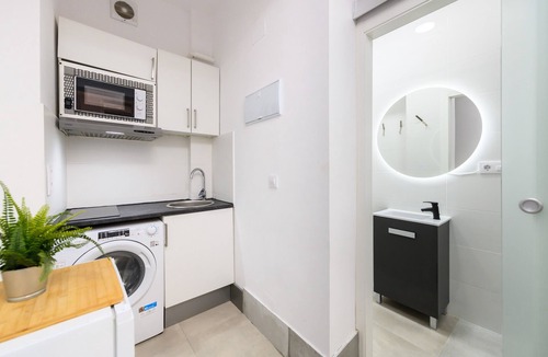Salamanca Apartment | (RJS3) Cozy Studio in Salamanca District
