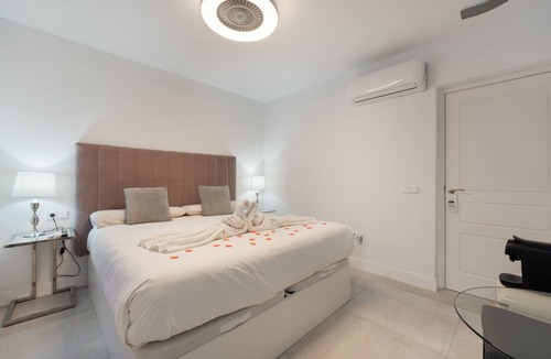 Carratraca Bed & Breakfast | Room Sofia Spa – Private Hot Jacuzzi