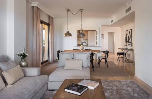 New Golden Mile Apartment | Serene 3BR with Sea & Sunset Views