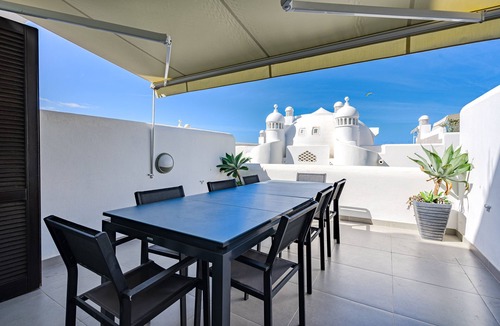 Playa Paraiso Apartment | Spacious duplex apartment with pools and bar restaurant