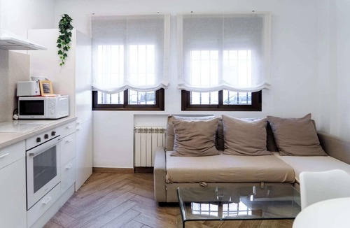 Atocha Apartment | Spacious, modern, and central 2-bedroom apartment with 1 bathroom in Madrid