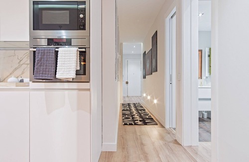 Lista Apartment | Stylish Apartment on Ortega y Gasset – Salamanca