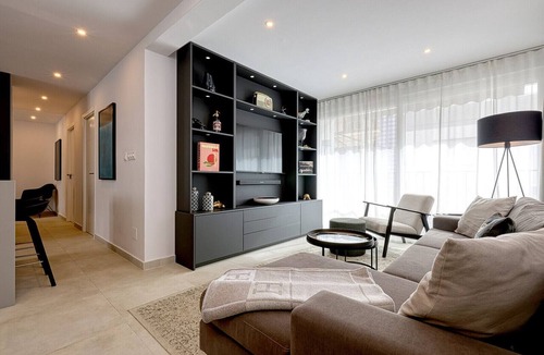 Fuengirola Apartment | Stylish & Modern Fuengirola Apt, Near Beach