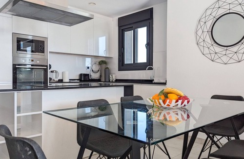 Cala Apartment | SUNSET WAVES retreat apartment