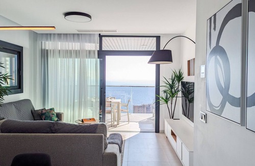 Cala Apartment | SUNSET WAVES retreat apartment