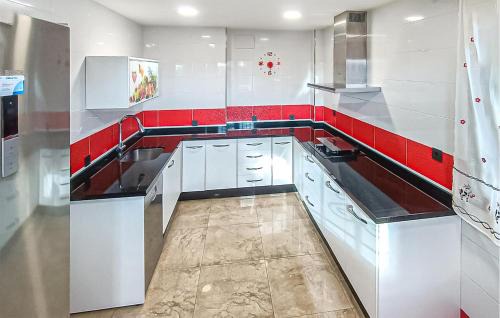 Jun House | Taurus 13