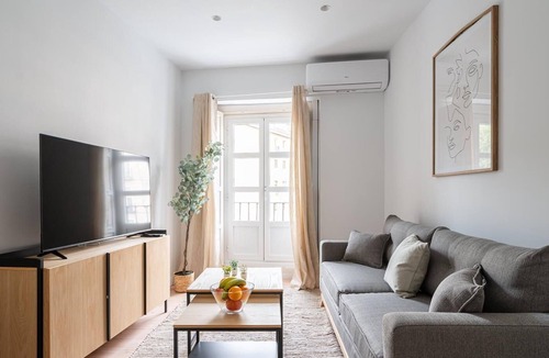 Embajadores Apartment | Tirso de Molina - 1 Bedroom