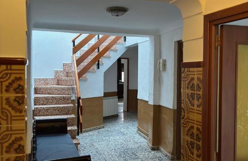 Manzaneque House | Tu Refugio