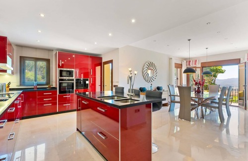 Mijas Villa | Ultra-Luxury Family Home: Breathtaking Views, Retro Cinema & Americana diner.