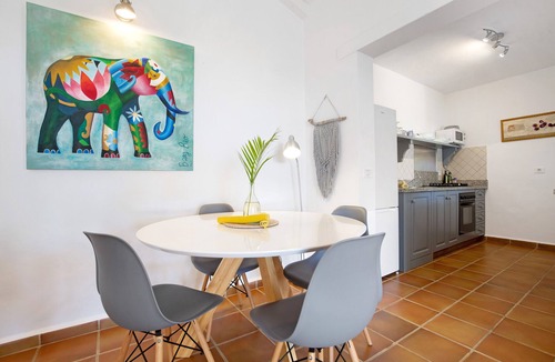 Lajares House | Vacation Home "Casa La Bubilla en Lajares" with Private Garden & Wi-Fi