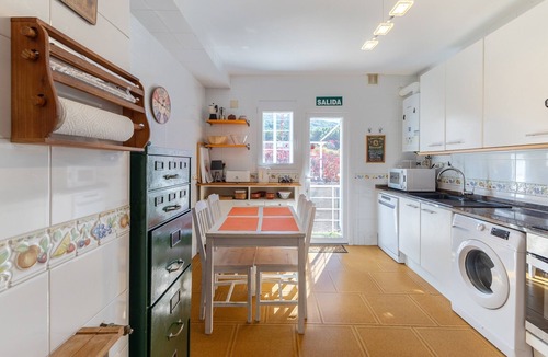 Moralzarzal House | Vacation Home 'Plena Naturaleza Moralzarzal' with Mountain View, Shared Pool & Wi-Fi