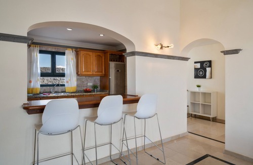 Montana Roja Villa | Villa Los Alisios 58 with Mountain Views, Pool, Wi-Fi, Terraces and Garden