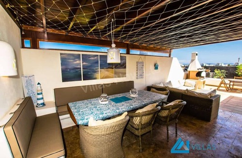 Montana Roja Villa | Villa Valentina - Faro Park by Villas Now
