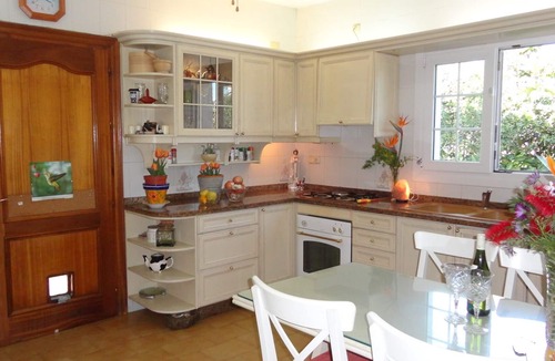 Elviria Villa | VILLA WITH Beautiful ENCLOSED GARDEN, PRIVATE POOL VFT00477