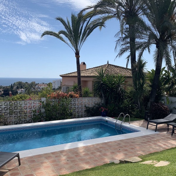 Marbella, Villa 4 bedrooms, 3 bathrooms, garden and private pool