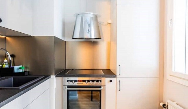 30m2 studio 500m from Airport/Helsinki city train in Vantaa