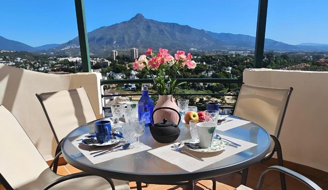 Aloha Banús Sea Views by Lica Homes