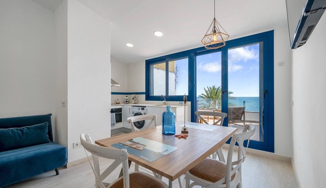 Apartment 'Calafellmar Loft' with Sea View, Wi-Fi and Air Conditioning