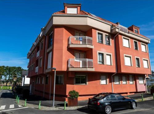 Apartment Edificio Bahia II by Interhome in Miño