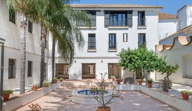 Apartment 'Godoy' with Balcony, Wi-Fi and Air Conditioning