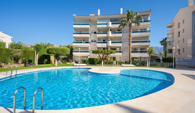 Apartment 'Estrella 2 3A Spaniahome' near Beach with Shared Pool & Wi-Fi
