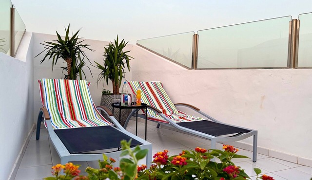 Apartment 'La Barca Sunny Rooftop' with Sea View, Shared Terrace & Wi-Fi