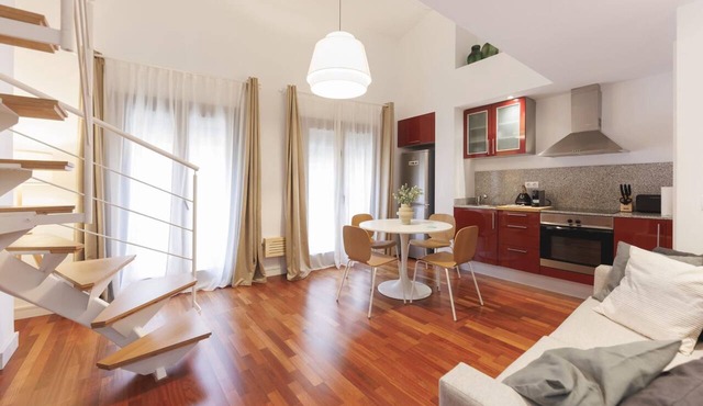 Bravissimo Plaça Catalunya 2-1, duplex apartment