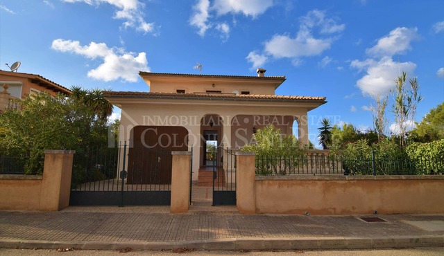 CAN MARTÍ DE LES ROSELLES - Casa a Montferrutx