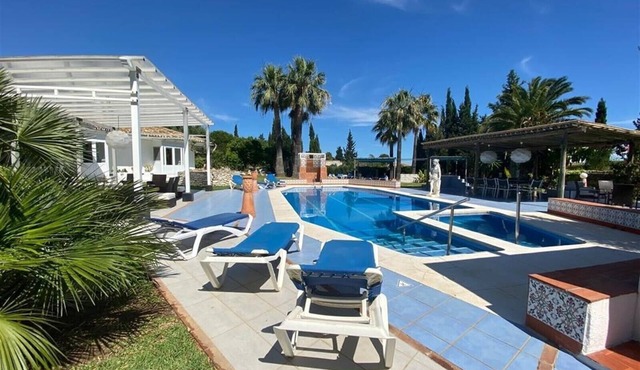 Casa Harriet with Pool, Terrace and WiFi
