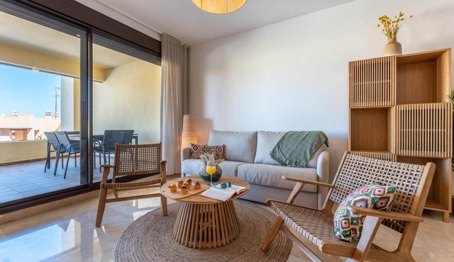 Cosy apartment in Manilva with shared pool