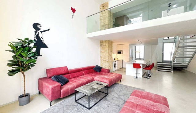 Design Loft with Pool Table for 6 in Berlin