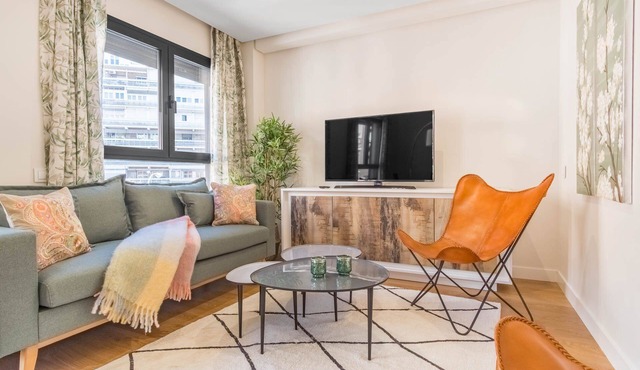 Elegant 2BR Apartment in Salamanca, Madrid