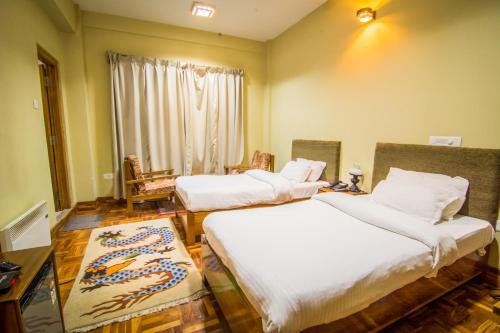 Khamsum Inn
