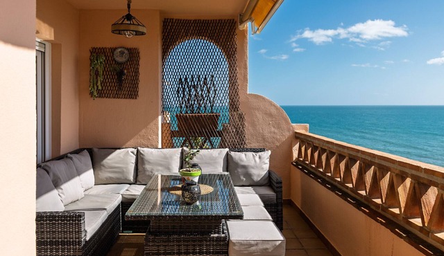 La Joya Stunning Sea Views by Alfresco Stays