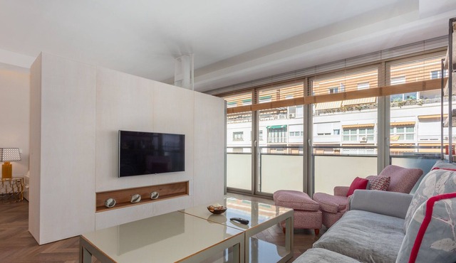 Loft perfecto para 2 al lado del Estadio Santiago Bernabéu (Doctor Fleming I)