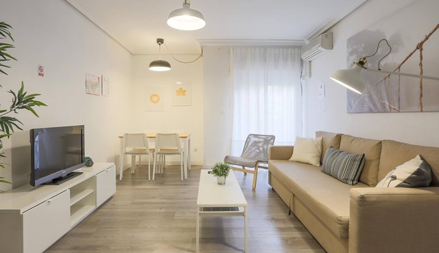 Lofty Justa Spacious in Sevilla