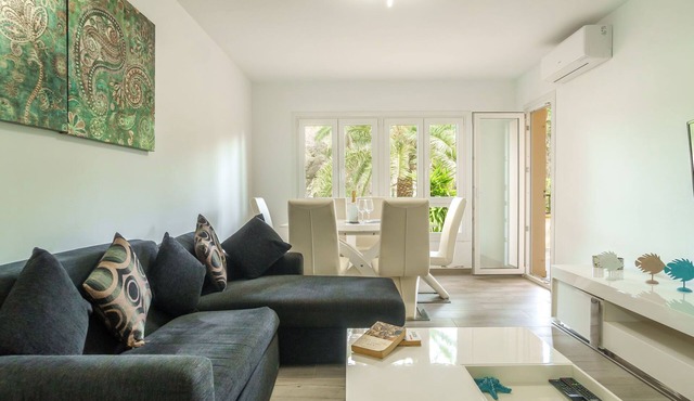 Los Pinos by Interhome