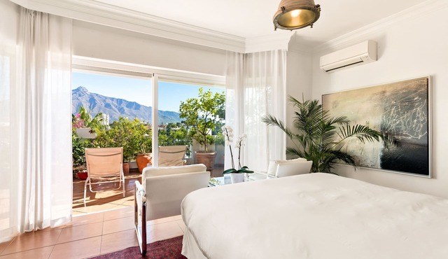 Molo Luxury Suites Puerto Banus
