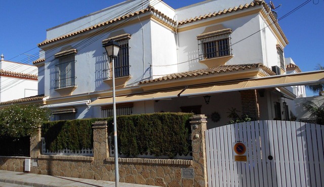Nice apartment for 4 guests with WIFI, A/C, TV and terrace