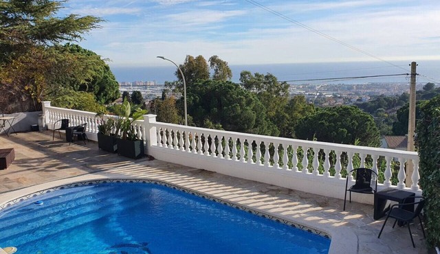 Opening Doors Premià Dalt Amazing views with pool