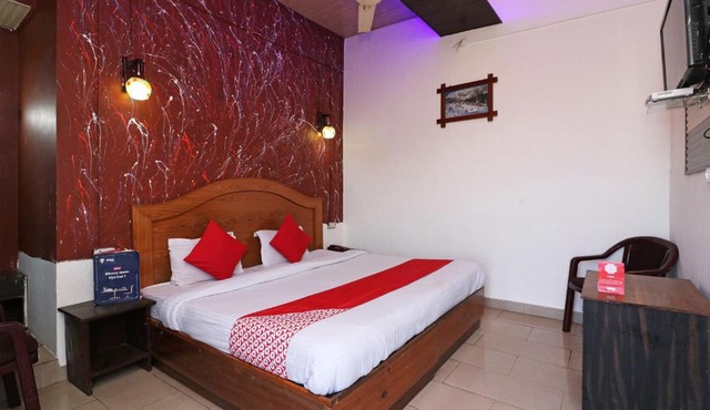 OYO 3832 D'Daun Homestay in Gitgit