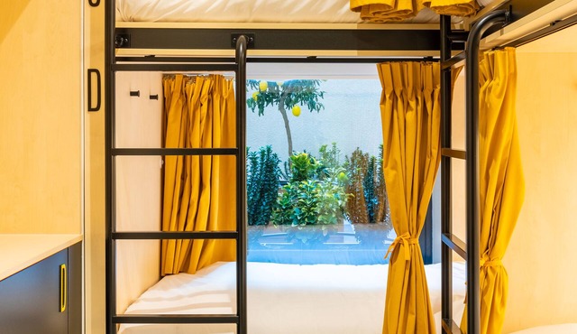 Petit Hostel Palacio Real