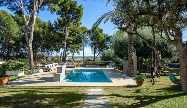 Sea view chill-out heaven 20 min from Barcelona