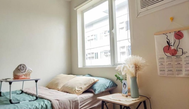 Secluded studio unit for perfect romantic getaway in QC in Manila